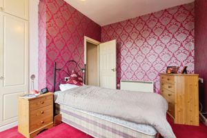 Bedroom- click for photo gallery